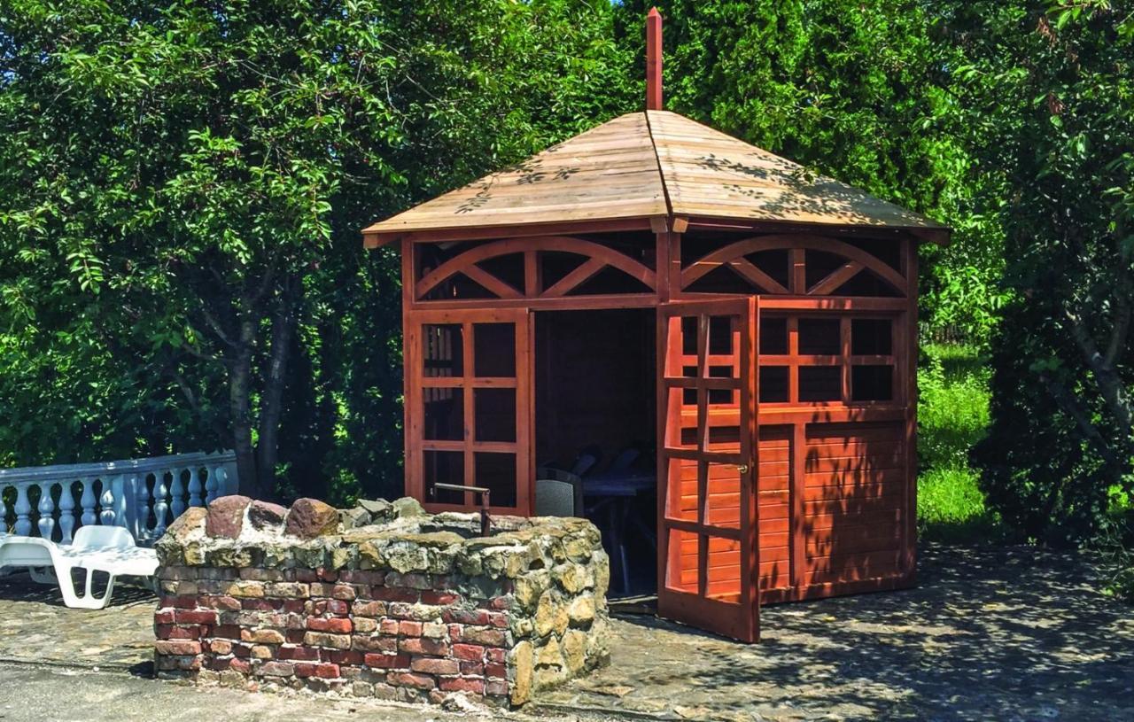 Landhaus Toereki Mit Pool Siofok Exterior photo